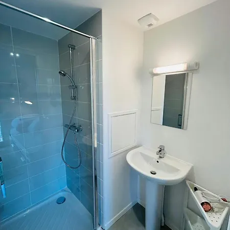 דירה We Live In R - 302 *