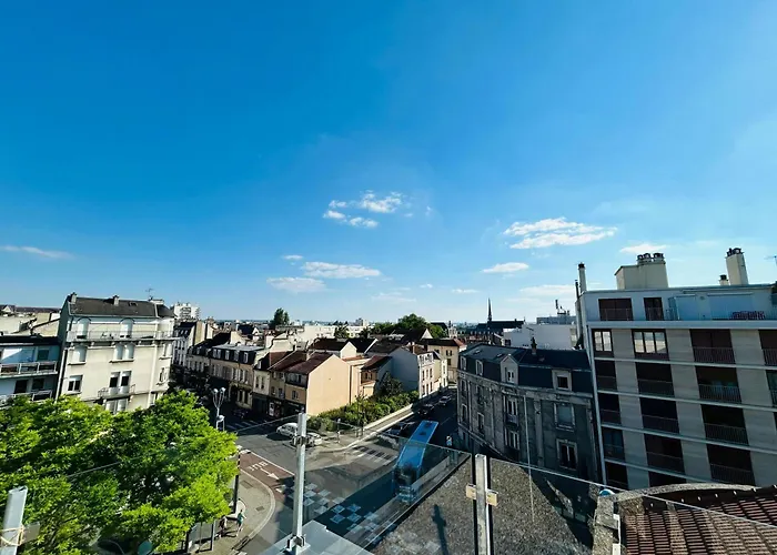 We Live In R - 302 公寓 *